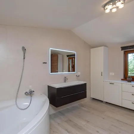 Ferienhaus Fuer 4 Personen Ca 85 Qm In Orebic, Dalmatien Sueddalmatien *